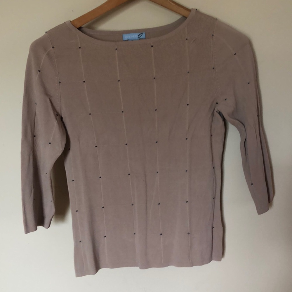 Neutral sweater - Picture 1 of 3